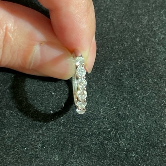 Classic 6 Stone Certified 1 Carat White Moissanite Diamond Band - Picture 7 of 9